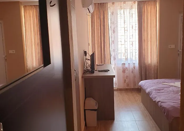 Къща За Гости Оазис Vendégház *