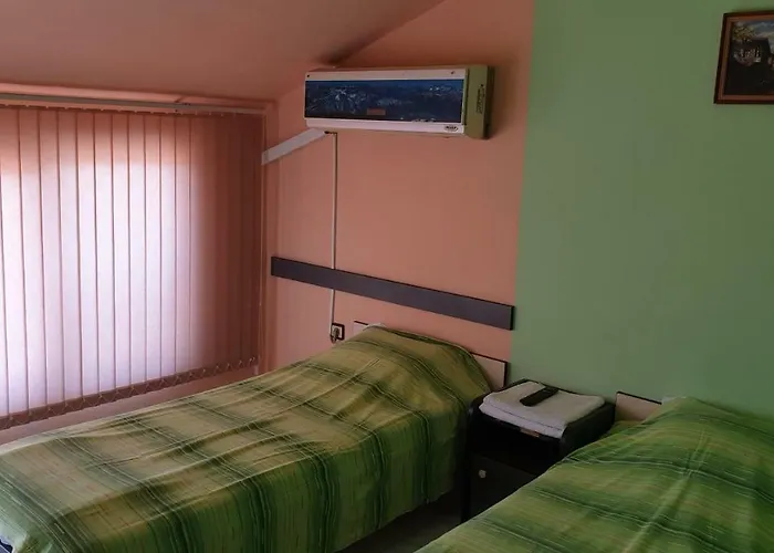 Къща За Гости Оазис Vendégház *