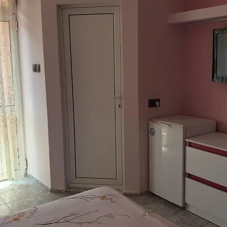 Къща За Гости Оазис Vendégház Pomorie