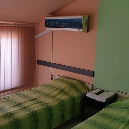 Къща За Гости Оазис Guest house *